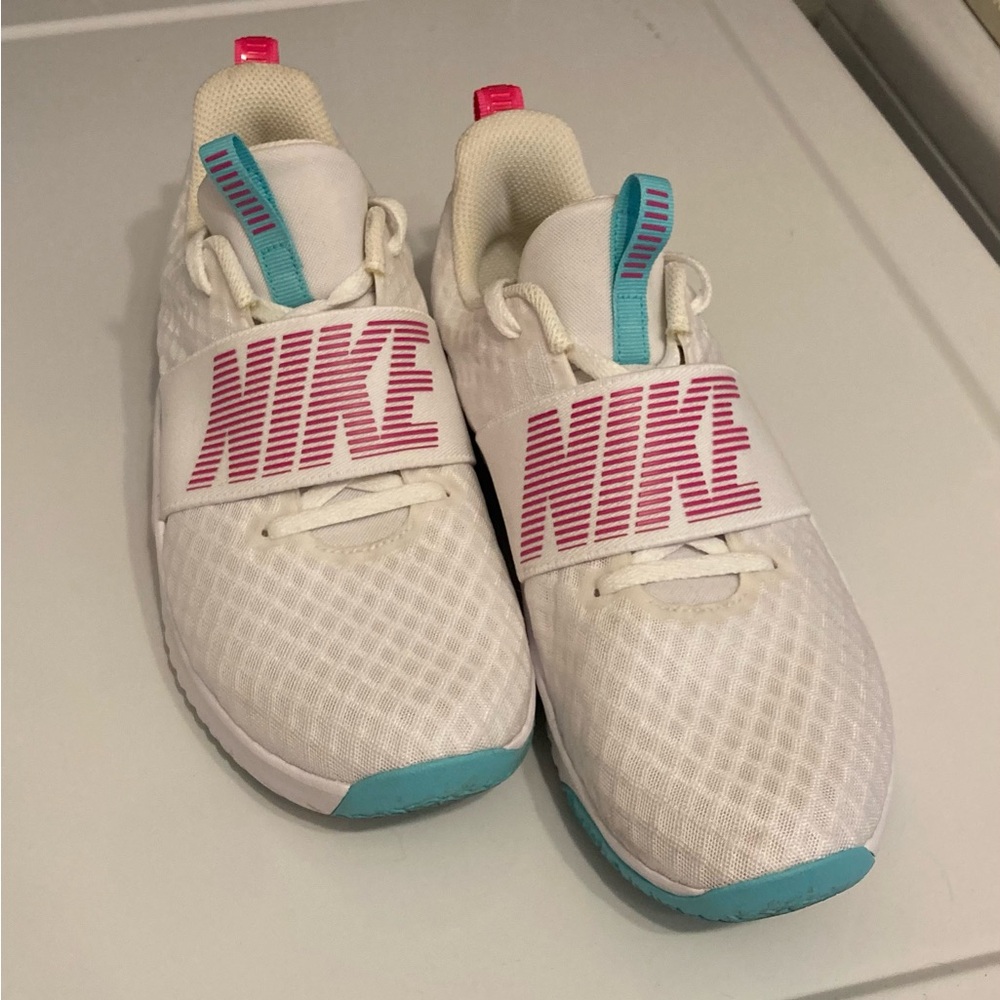 Nike women’s running shoes 8.5 white with blue and pink detailing. Like new!!